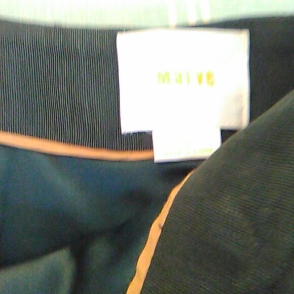 Maeve Textured Pencil Skirt - Picture 9 of 10